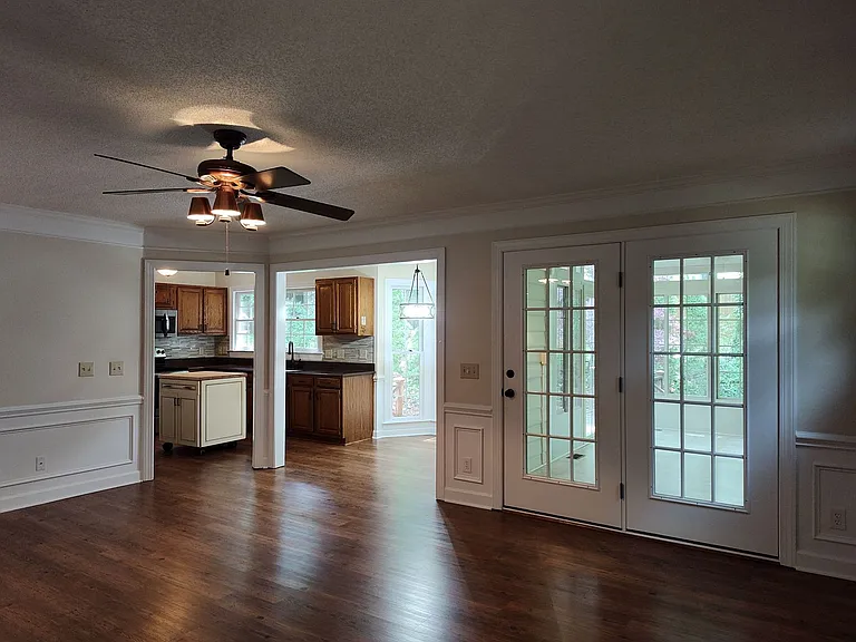 7235 Kinsmore Ln — Photo 8