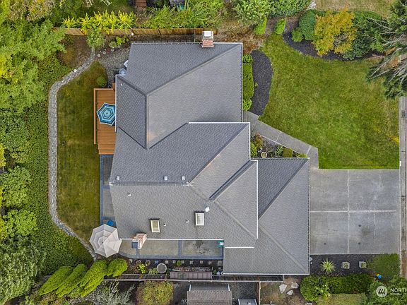 2nd image of 1319 141st St SE