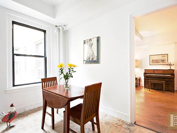 5th image of 140 E 81st St APT 12D