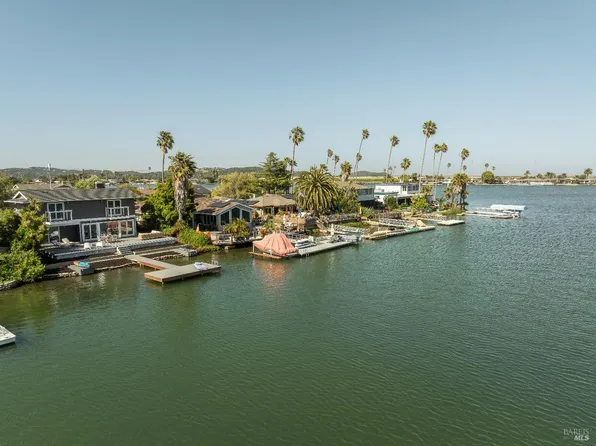 196 Caribe Isle, Novato, CA 94949