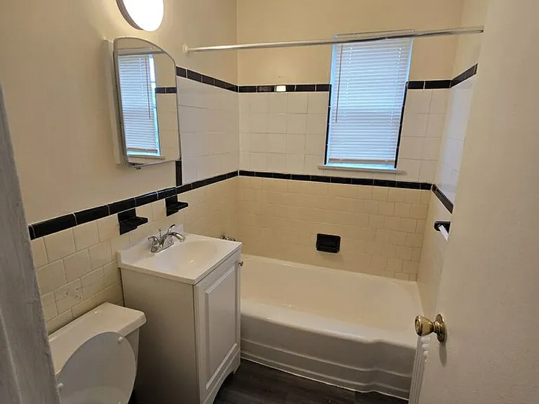 136 Kenilworth Ave NE — Photo 7