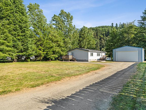 3rd image of 22505 Nestucca Dr