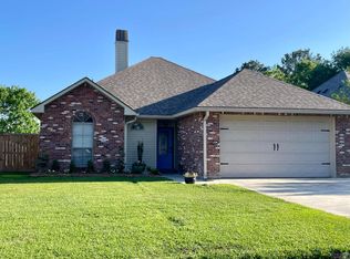 13612 Hope Haven Dr, Walker, LA 70785