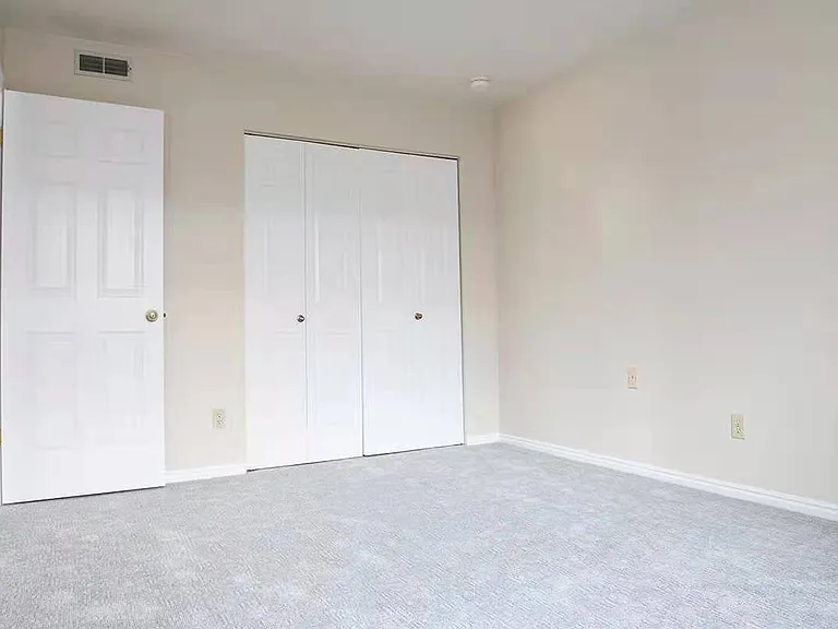 227 N H St #101 — Photo 11