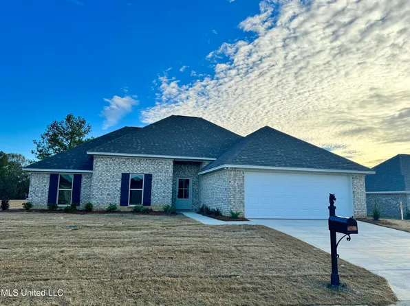635 Westfield Dr, Pearl, MS 39208