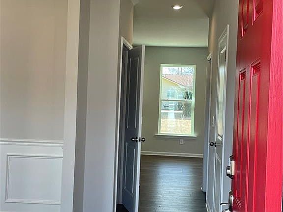 3rd image of 3184 Dowsing Ln