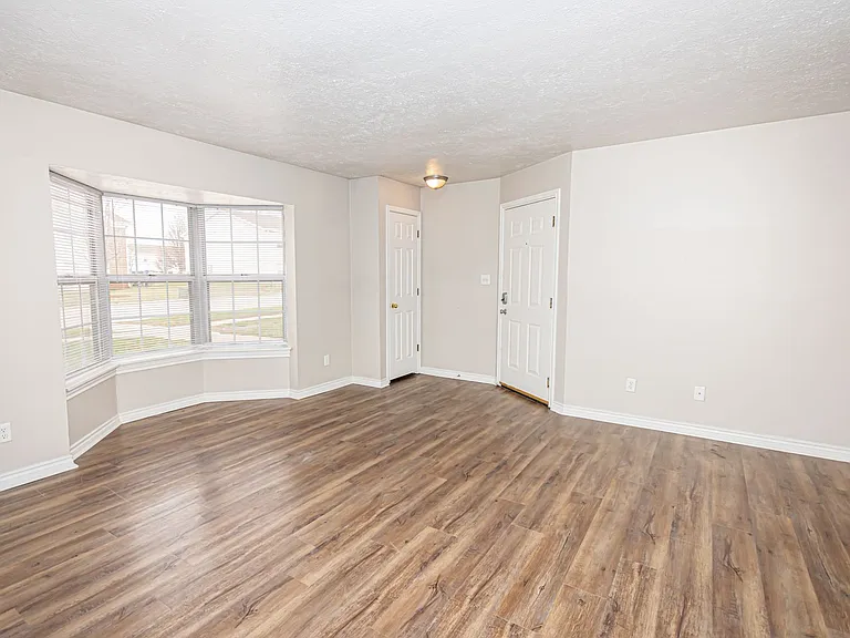 Parkview Apartments — Photo 7