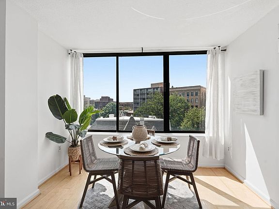5th image of 1301 20th St NW APT 707
