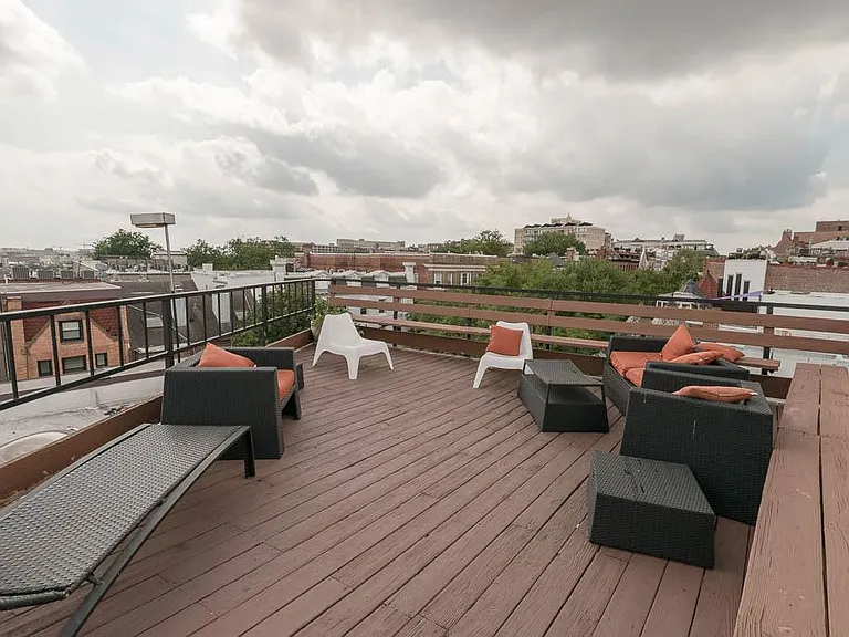 2300 18th St NW #305 — Photo 2