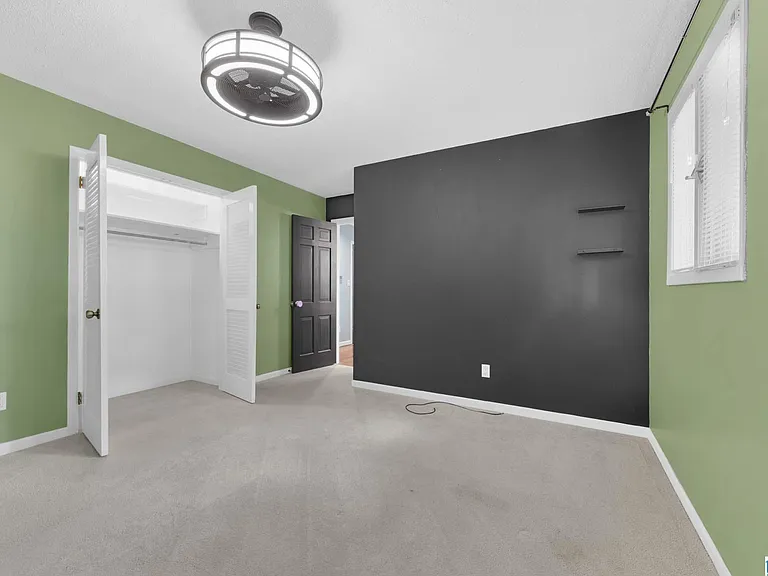 373 Laredo Dr — Photo 28