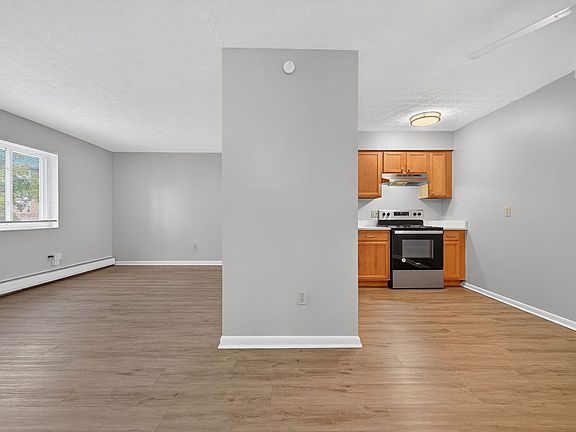 5th image of 2419 Ohio Ave APT 23