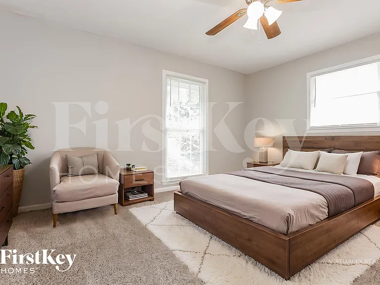 1910 Brownsville Rd #2 — Photo 9