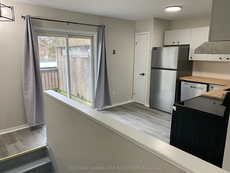 27 Steele St — Photo 6
