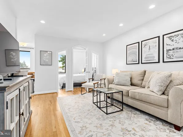305 C St NE APT 410, Washington, DC 20002