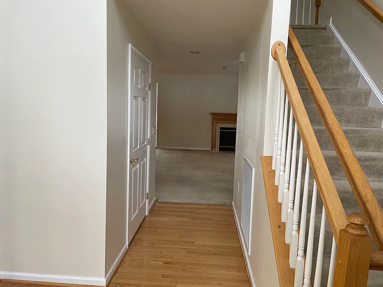 126 Paddock Dr — Photo 6