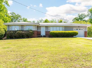 273 Crest Dr, Ringgold, GA 30736