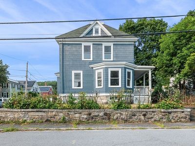 83 Arnold St, Methuen, MA, 01844