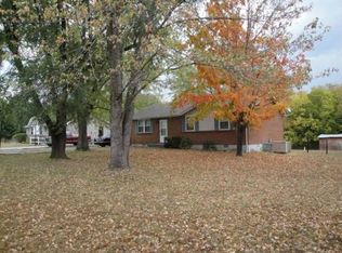 2741 Trenton Rd, Clarksville, TN 37040