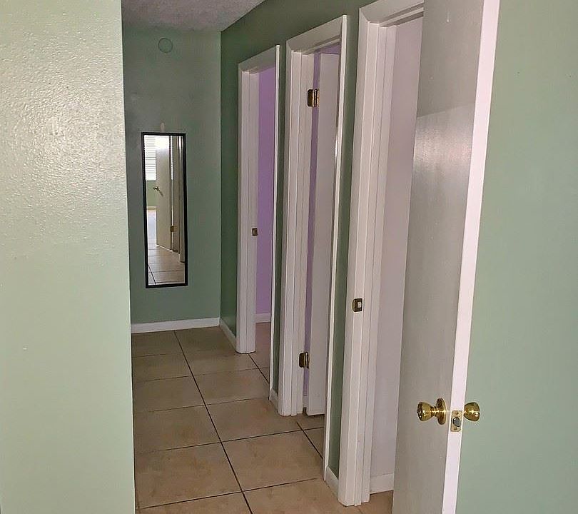 1st image of 1409A Crystal Ct