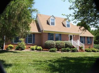 2222 River Rd W, Maidens, VA 23102