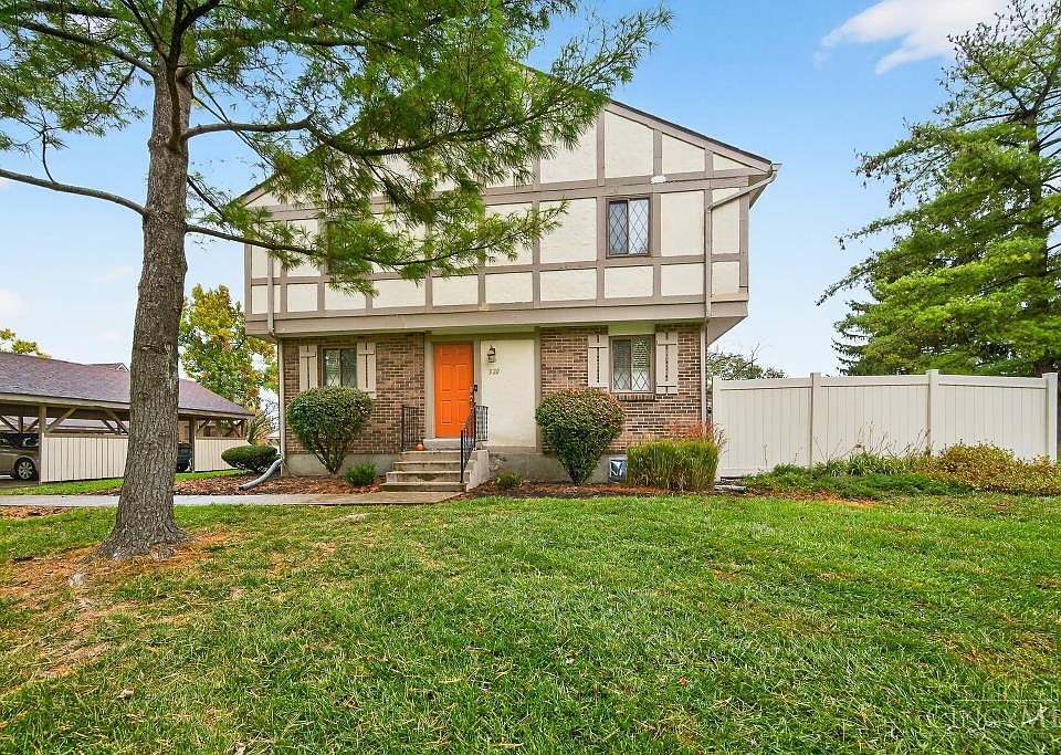 1st image of 320 Bainbridge Ct