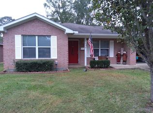 1102 Carolyn Dr, Lufkin, TX 75904