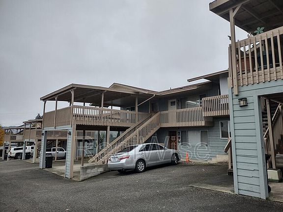 2nd image of 2963 W Lorraine Ave