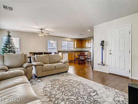 5th image of 133 Trumphet Lilly Ave