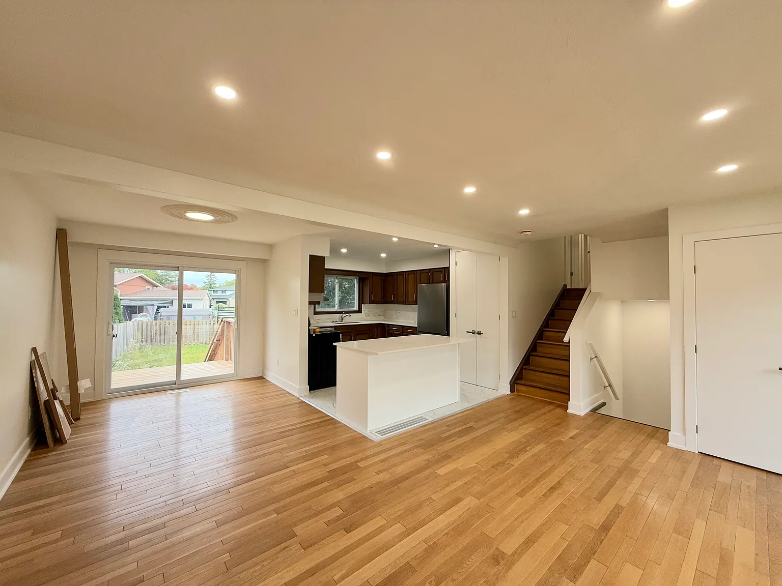 1-47 Sherwood Forest Trail ON L3C5X7 — Photo 4
