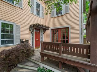 6 Camden Pl, Cambridge, MA 02138