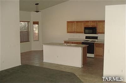 3rd image of 9184 N Mystic Heights Pl