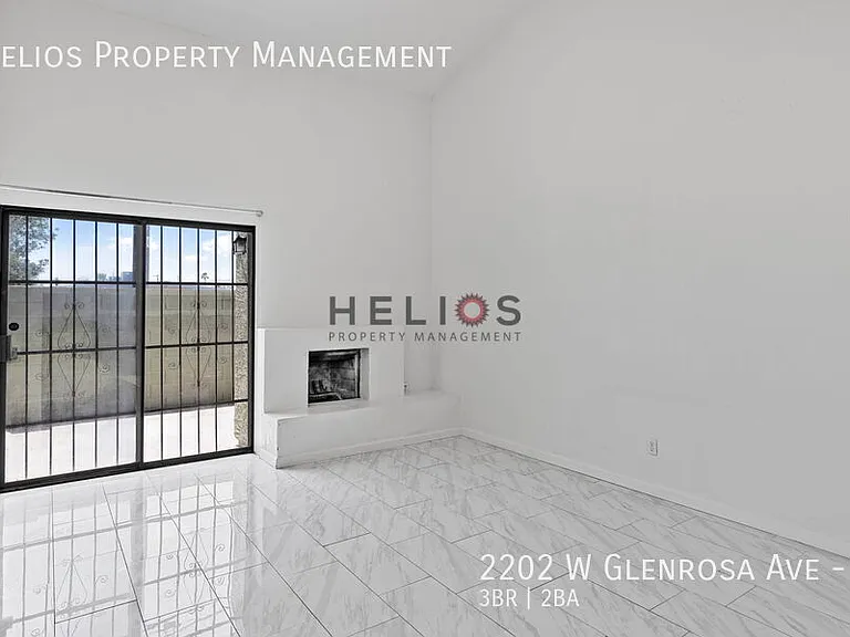 2202 W Glenrosa Ave #3 — Photo 3