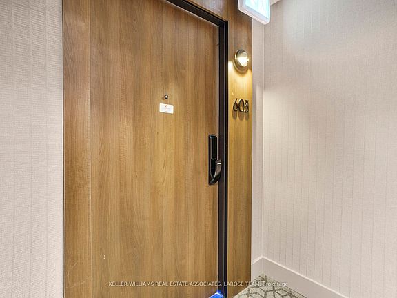 3rd image of 21 Park St E #603