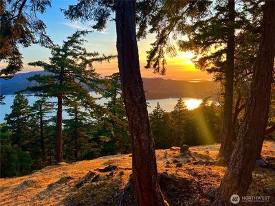 64 Hammond Lane, Eastsound, WA, 98245