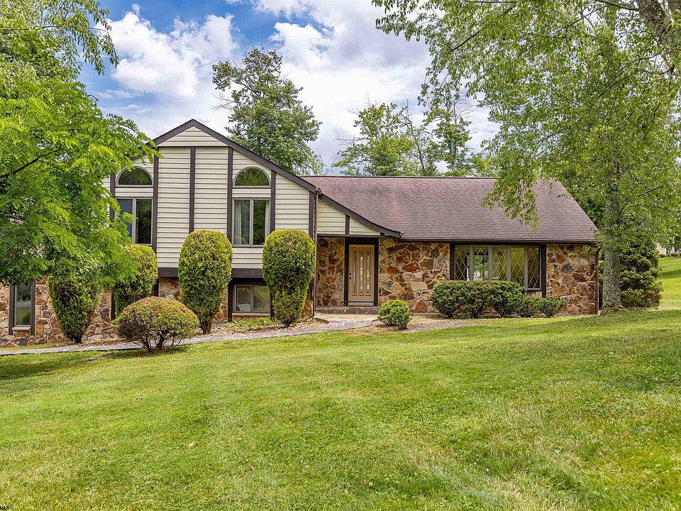1st image of 3300 Fox Run Ct