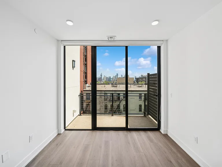 32 Jones St #202 — Photo 6