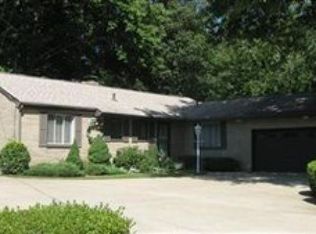 249 Lake Front Dr, Akron, OH 44319