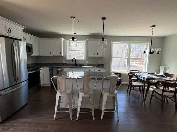 13 Prospect St, North Berwick, ME 03906