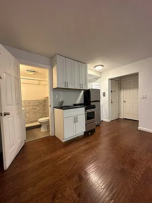 Rented by Shai Realty Management Inc | media 12