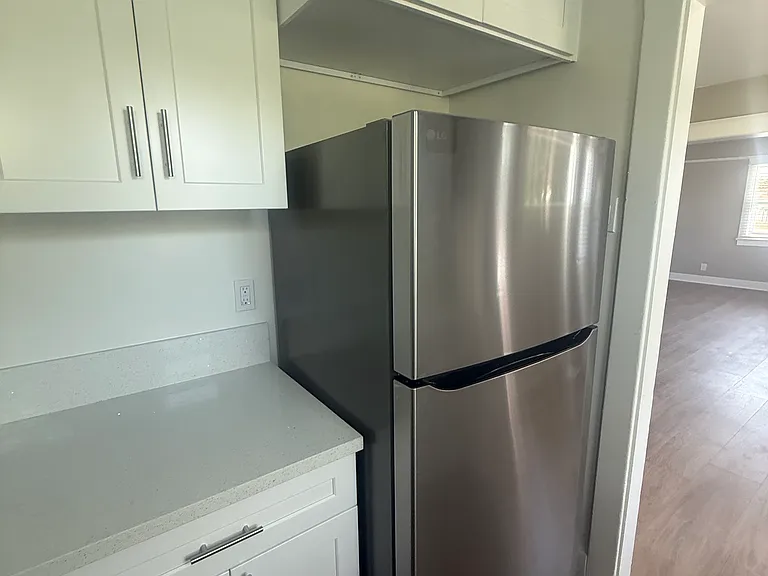 1817 E 3rd St #1819 — Photo 15