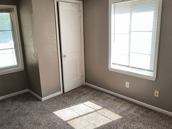 4th image of 5918 Leavenworth Rd Ste A
