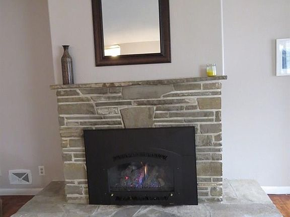 4th image of 915 Big Horn Dr