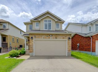 15 Cotton Grass St, Kitchener, ON N2E3T7
