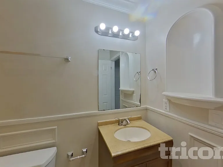 4324 Queensway Dr — Photo 13