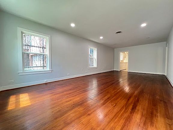 2nd image of 2420 White Oak Dr