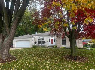 1220 Highview Rd, East Peoria, IL 61611