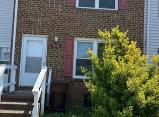 915 Providence Rd, Chesapeake, VA 23325