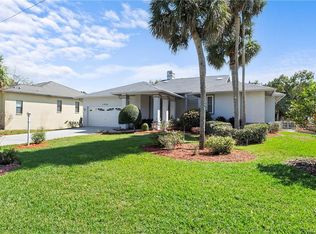 11890 W Waterway Dr, Homosassa, FL 34448