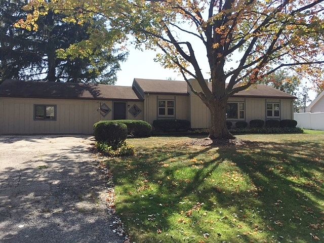 1st image of 8411 Hillcrest Dr