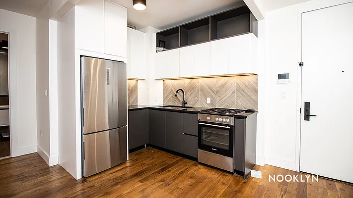 Rented by Nooklyn NYC LLC | media 19